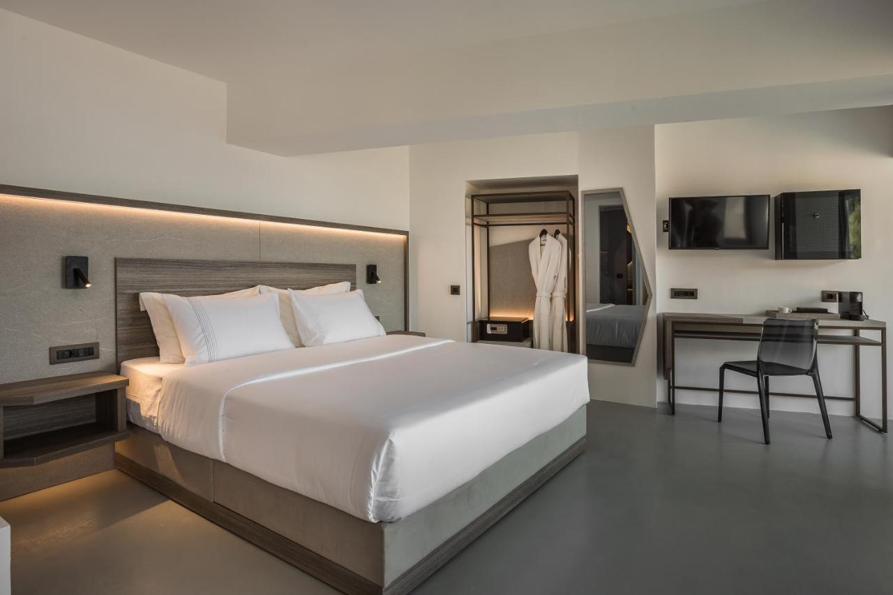 Sun Rocks Boutique Hotel (Adults Only) Firostefani Bagian luar foto
