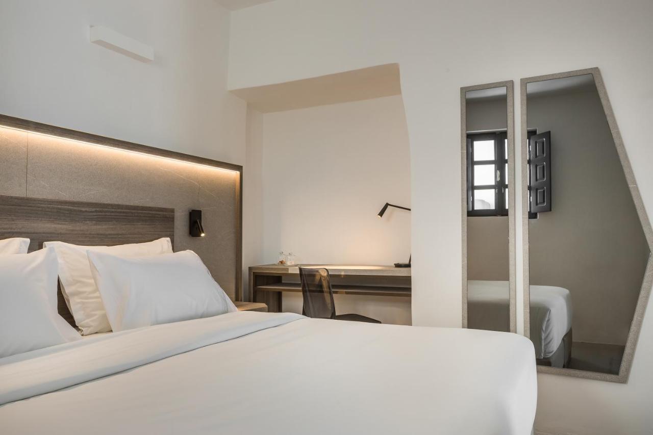 Sun Rocks Boutique Hotel (Adults Only) Firostefani Bagian luar foto